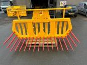 6’ 6” hydraulic tipping frame with 3-point linkage and weight carrier plate suitable for JD weight bolster